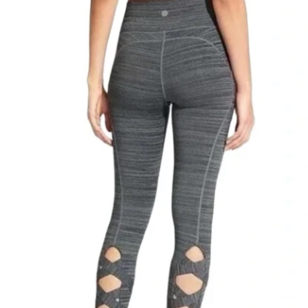 Athleta High Rise Cut Out Chaturanga Gray Space Dye Leggings, Size Small